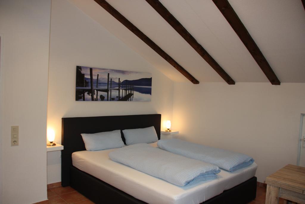 Ferienwohnungen Angelika Garmisch-Partenkirchen Zimmer foto