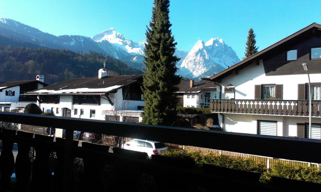 Ferienwohnungen Angelika Garmisch-Partenkirchen Exterior foto